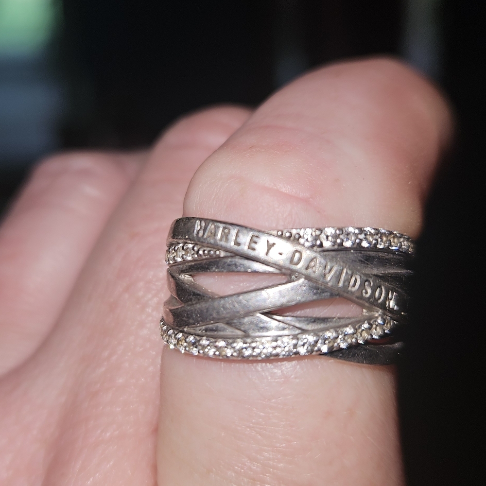 Harley-Davidson Silver Interwoven Ring with Sparkling Crystals